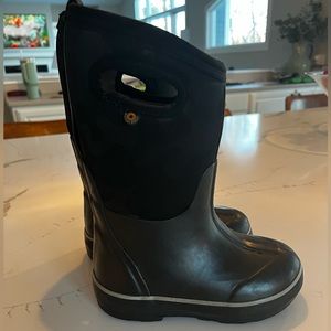 Boys size 11 Bog waterproof winter boots